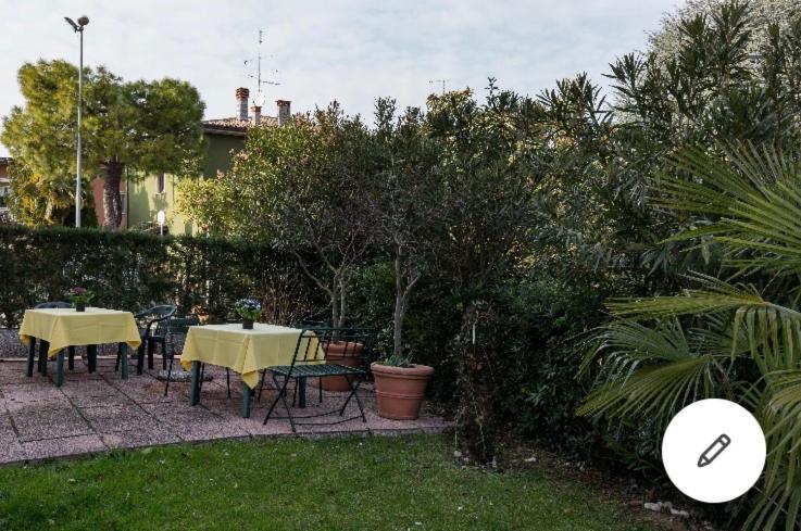 Hotel La Terrazza Peschiera del Garda Exterior foto